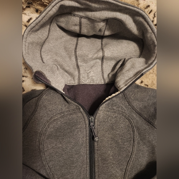 Lululemon Jacket - Picture 5 of 9